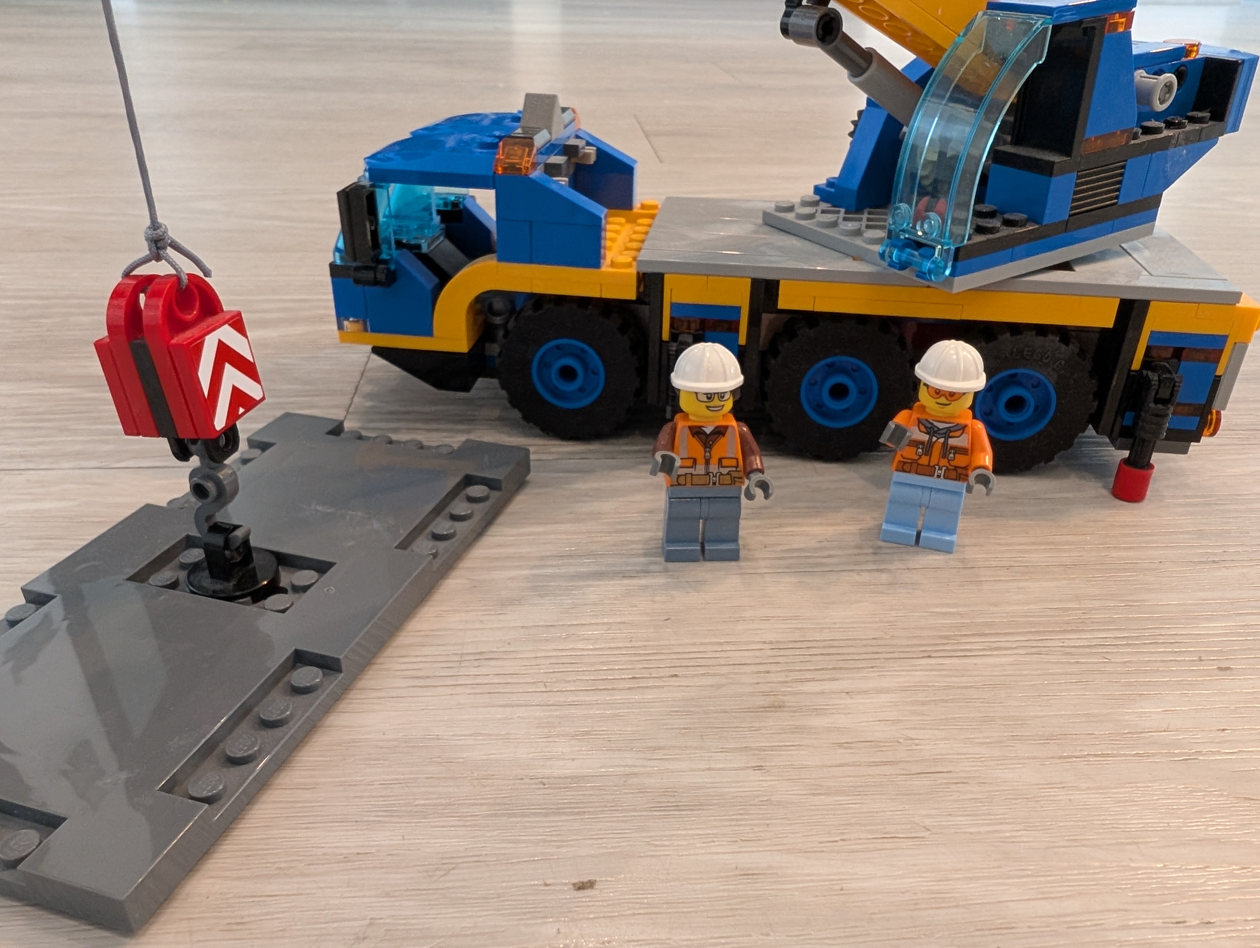Lego City 60324 Mobile Crane